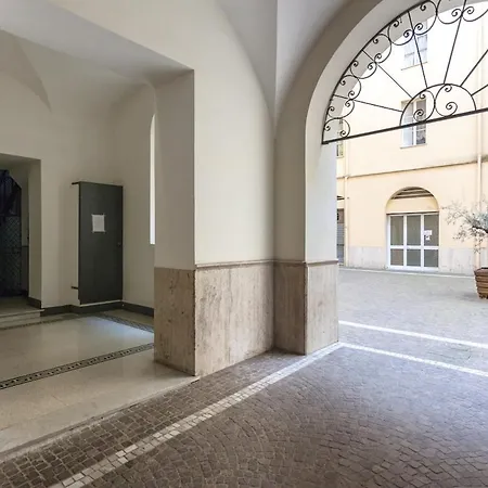 아파트 Elegant And Quiet Near The Colosseum