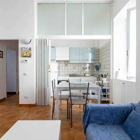 아파트 Elegant And Quiet Near The Colosseum *